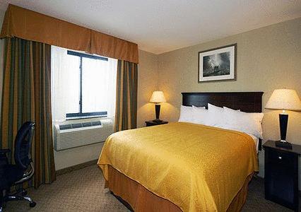 Quality Inn Jamaica Airtrain Нью-Йорк Номер фото
