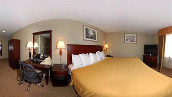 Quality Inn Jamaica Airtrain Нью-Йорк Экстерьер фото